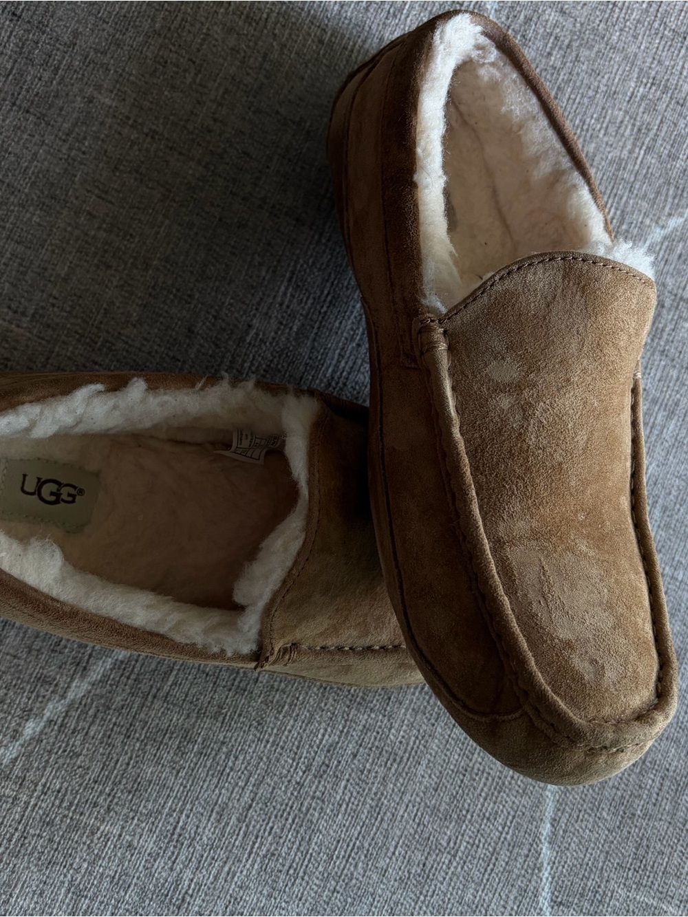 UGG Men’s Slip-On Shearling Loafers - Chestnut Brown